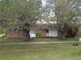 1181 Williamson St, Richards, TX 77873