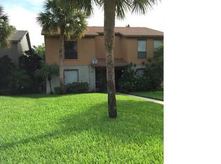 306 Sandtree Dr, Palm Beach Gardens, FL 33403