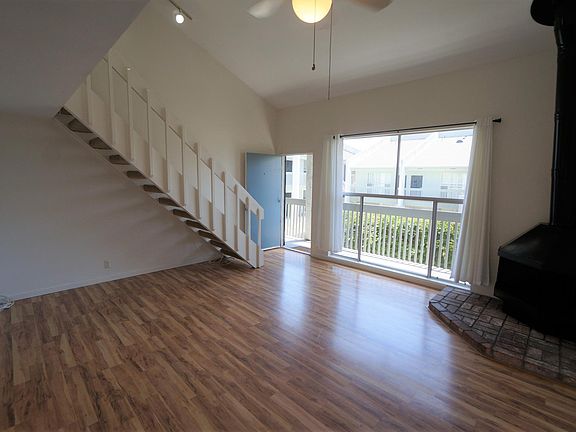 3rd image of 1124 Eureka St APT 36