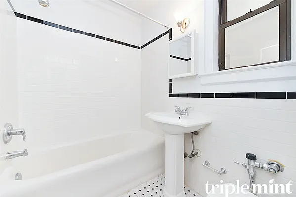 Rented by Triplemint | media 15