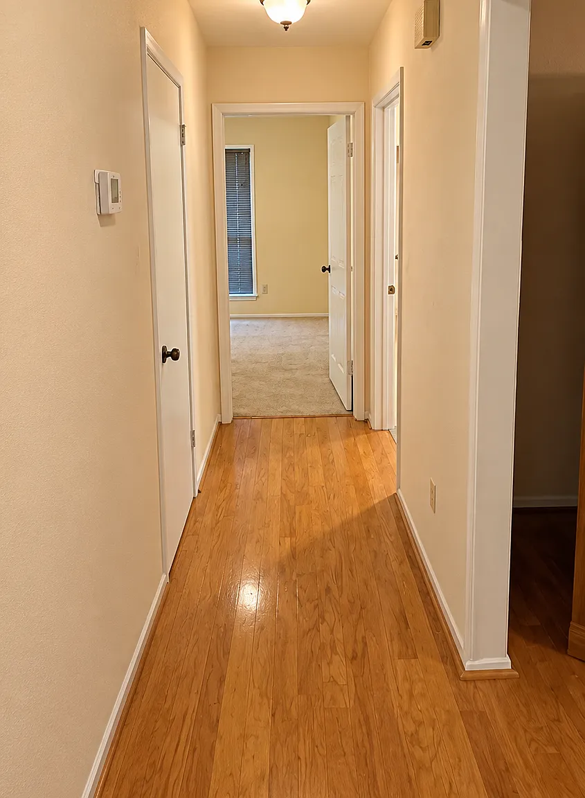 3 bed, 1321 sqft, $2,000 — Photo 4