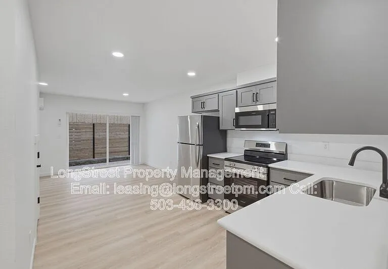 824 S 19th St — Photo 27