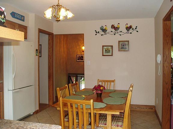 Eat-In Litchen - Plenty of room for a table