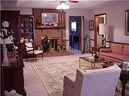 3rd image of 2215 Dobbs Dr