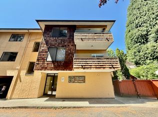 2251 NE Blakeley St APT 204, Seattle, WA 98105