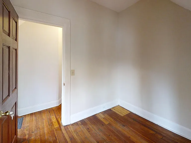 149 W 10th Ave #149 — Photo 7