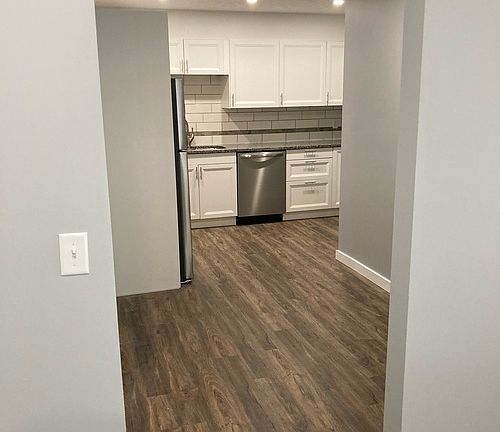 4th image of 5023 Maybrook Dr