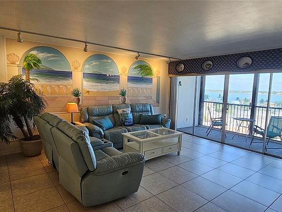 3rd image of 10355 Paradise Blvd APT 710
