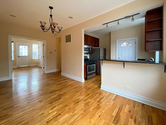 5th image of 4816 N Avers Ave APT 3E