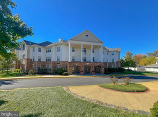 6640 Lake Park Dr #305E, Greenbelt, MD 20770