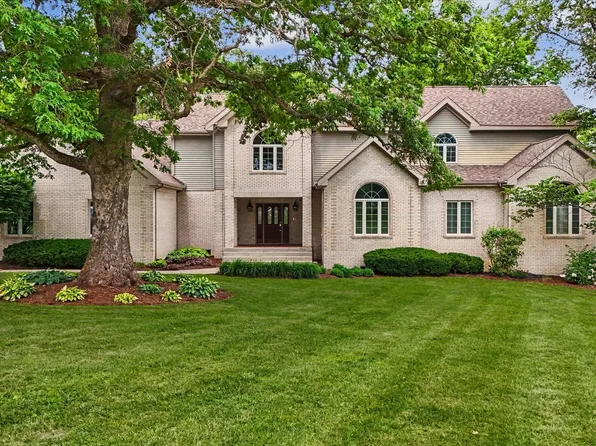 588B County Road 2400 N, Dewey, IL 61840