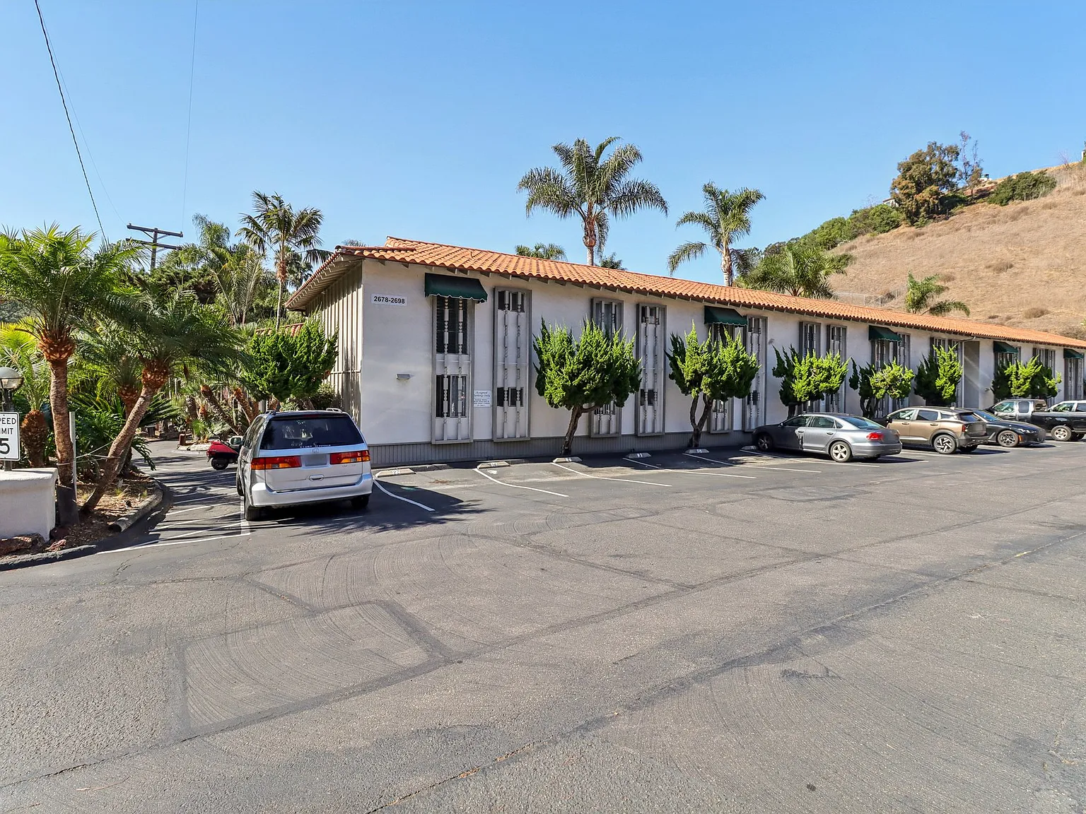 La Jollan Townhomes — Photo 4