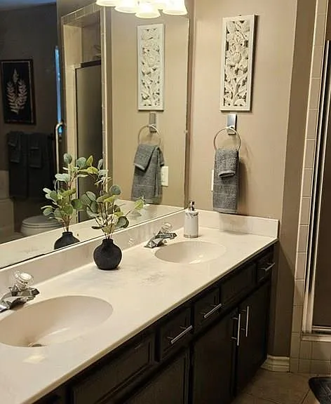 4951 Daffodil Dr — Photo 9