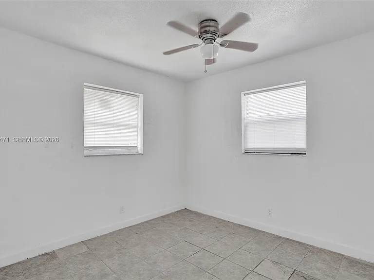 701 SW 7th St — Photo 16
