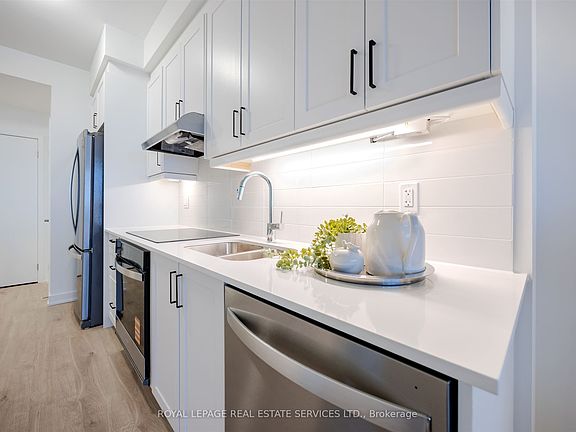 3rd image of 1035 Southdown Rd #1508