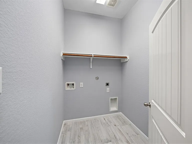 2406 Winter Trail Dr — Photo 29