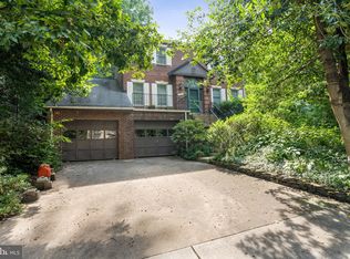 2255 N Vermont St, Arlington, VA 22207