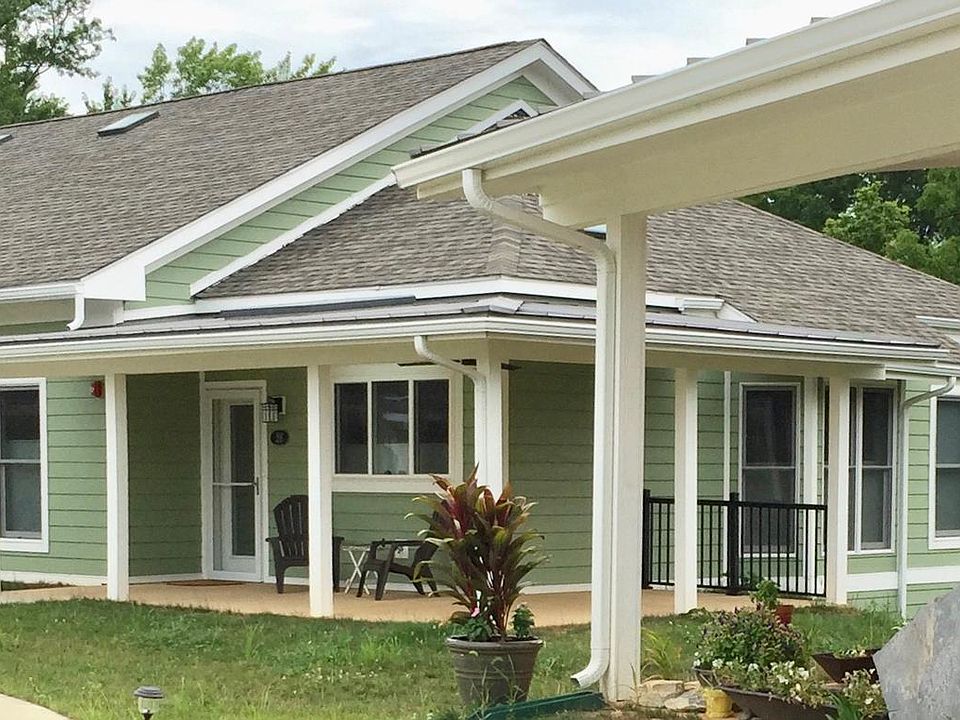 1st image of 28 Shepherd Village Cir