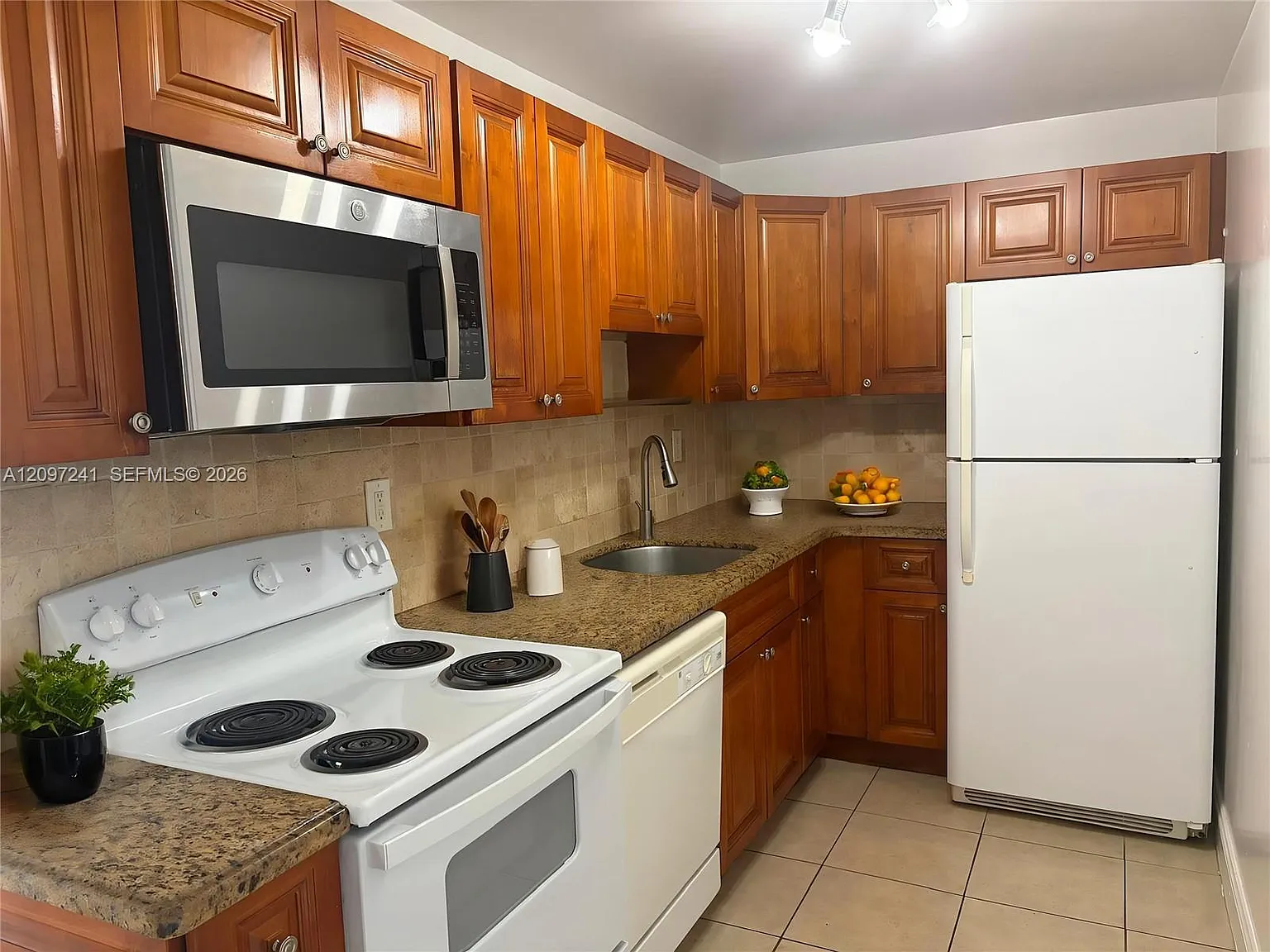 Galloway Gardens Condo — Photo 3