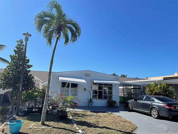 2nd image of 2870 SW 58th Manor