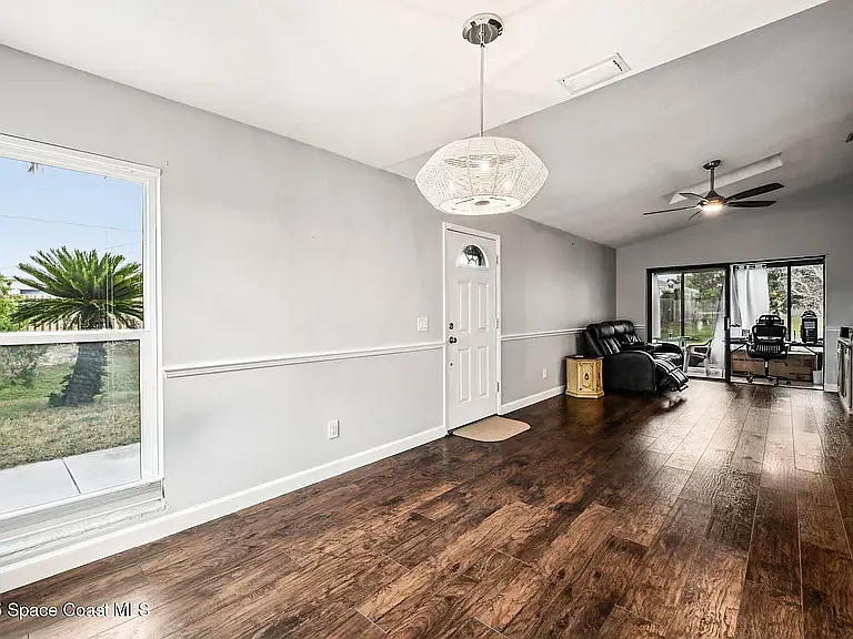 3672 Tree Line Blvd — Photo 4