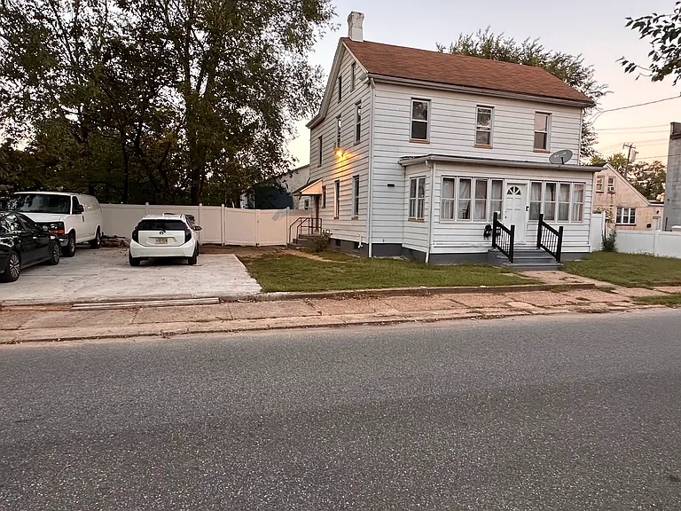 7 W Jefferson St #2B — Photo 1