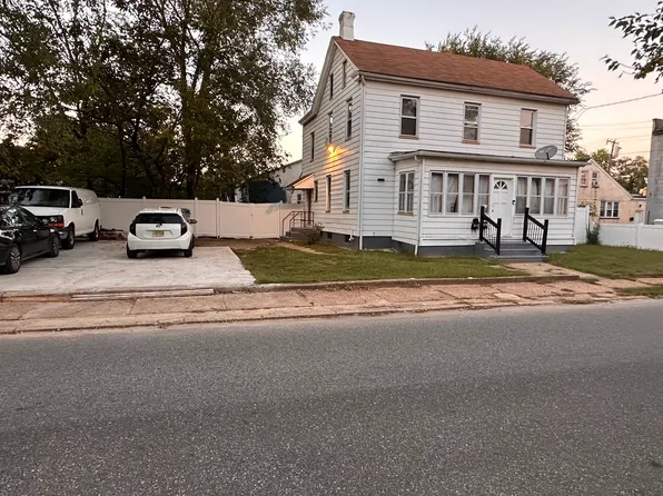 7 W Jefferson St #2B, Paulsboro, NJ 08066