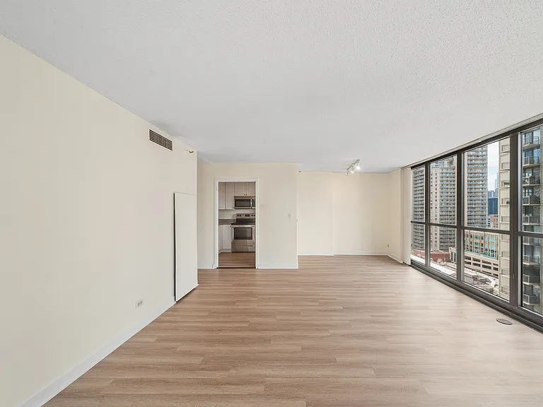 10 E Ontario St #2008 — Photo 12