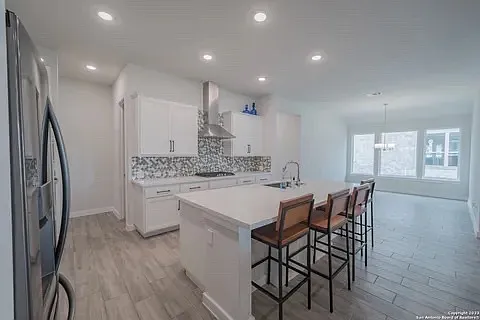 106 Valencia — Photo 29
