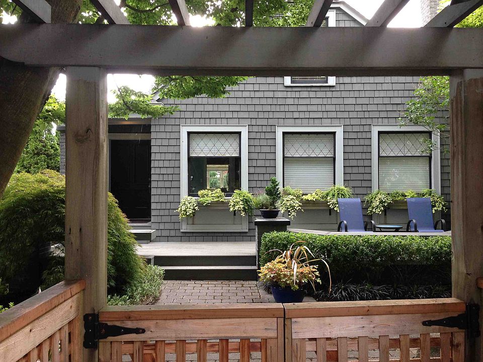 2nd image of 5745 31st Ave NE