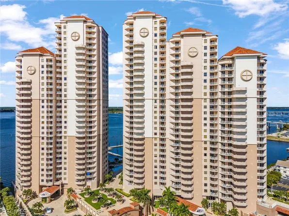 2104 W 1st St APT 3204, Fort Myers, FL 33901