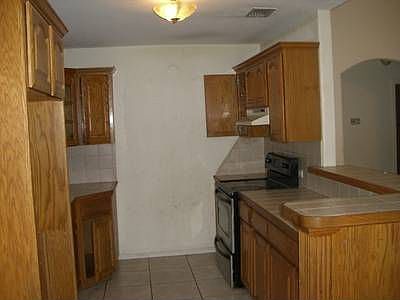 2nd image of 419 N Bernal Dr