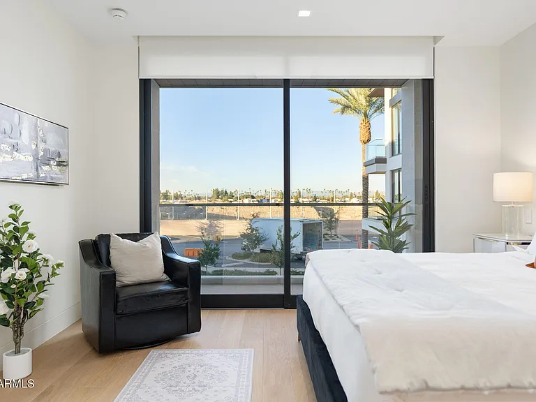 6587 N Palmeraie Blvd #2015 — Photo 86