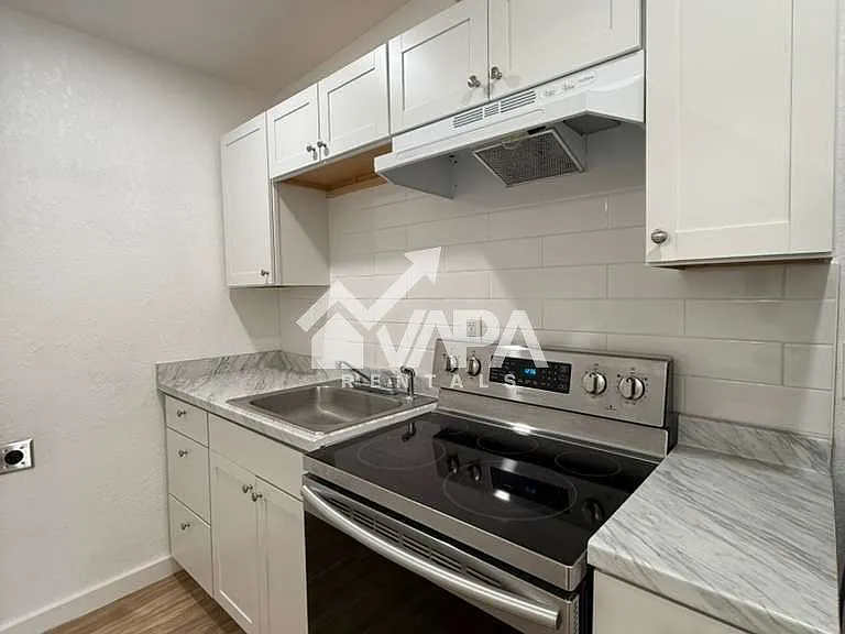 7831 Gallop Dr — Photo 15