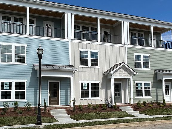 245 Ben Hill Dr. o Belair Townhome