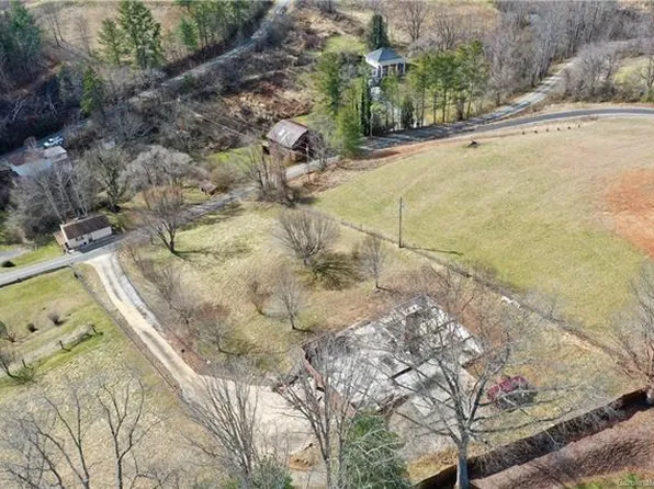 134 Phillips Valley Rd, Mars Hill, NC 28754