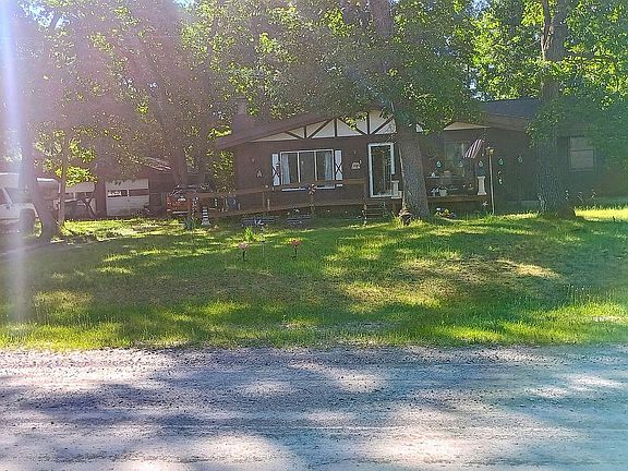 4th image of 429 Pinnacle Dr