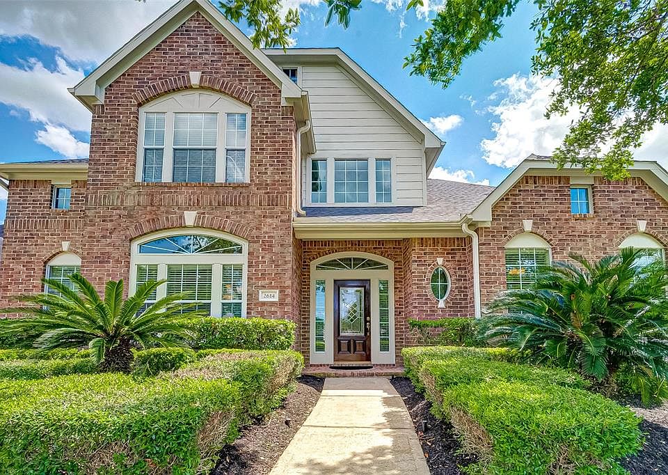 1st image of 2614 Misty Grove Dr