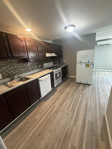 Floor plan 1017 Pine Street - 1S