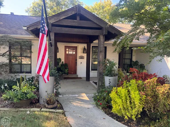 1209 W Country Club Ter, Jonesboro, AR 72401