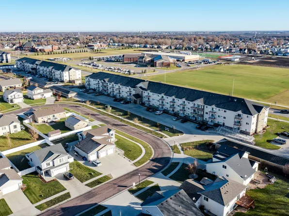 Eaglebrook at Prairie Grove Apartments