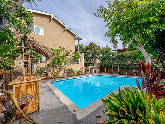 2nd image of 4819 Del Mar Ave
