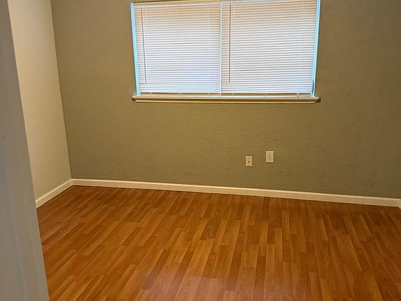 5th image of 382 E Royal Palm Rd #600
