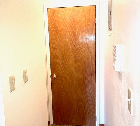 5th image of 158 E 107th St APT 2A