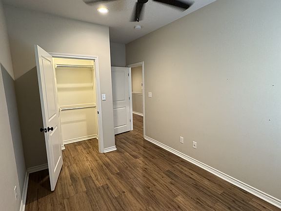 4th image of 5670 Shadowbend Cir W Unit 107-1-1