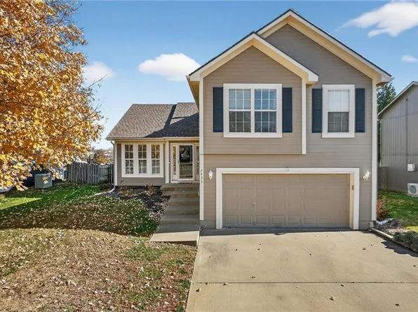 7435 N Lewis Ave, Kansas City, MO 64158