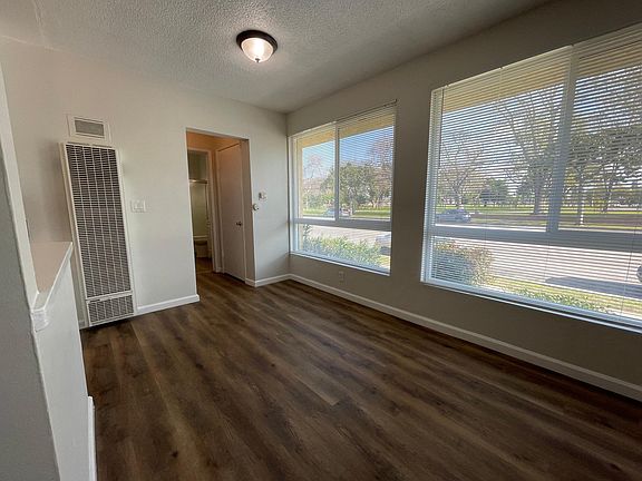 4th image of 10949 Pioneer Blvd #1