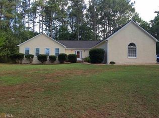 110 Forrest Lake Ct, Fayetteville, GA 30215