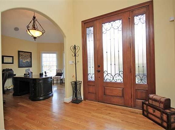 3rd image of 5088 Ivybridge Dr