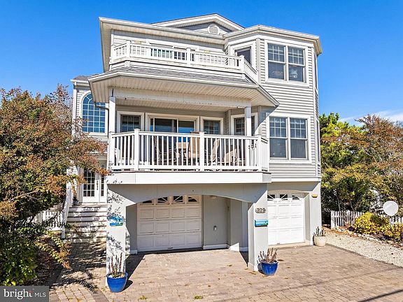 2nd image of 329 Essex Ave